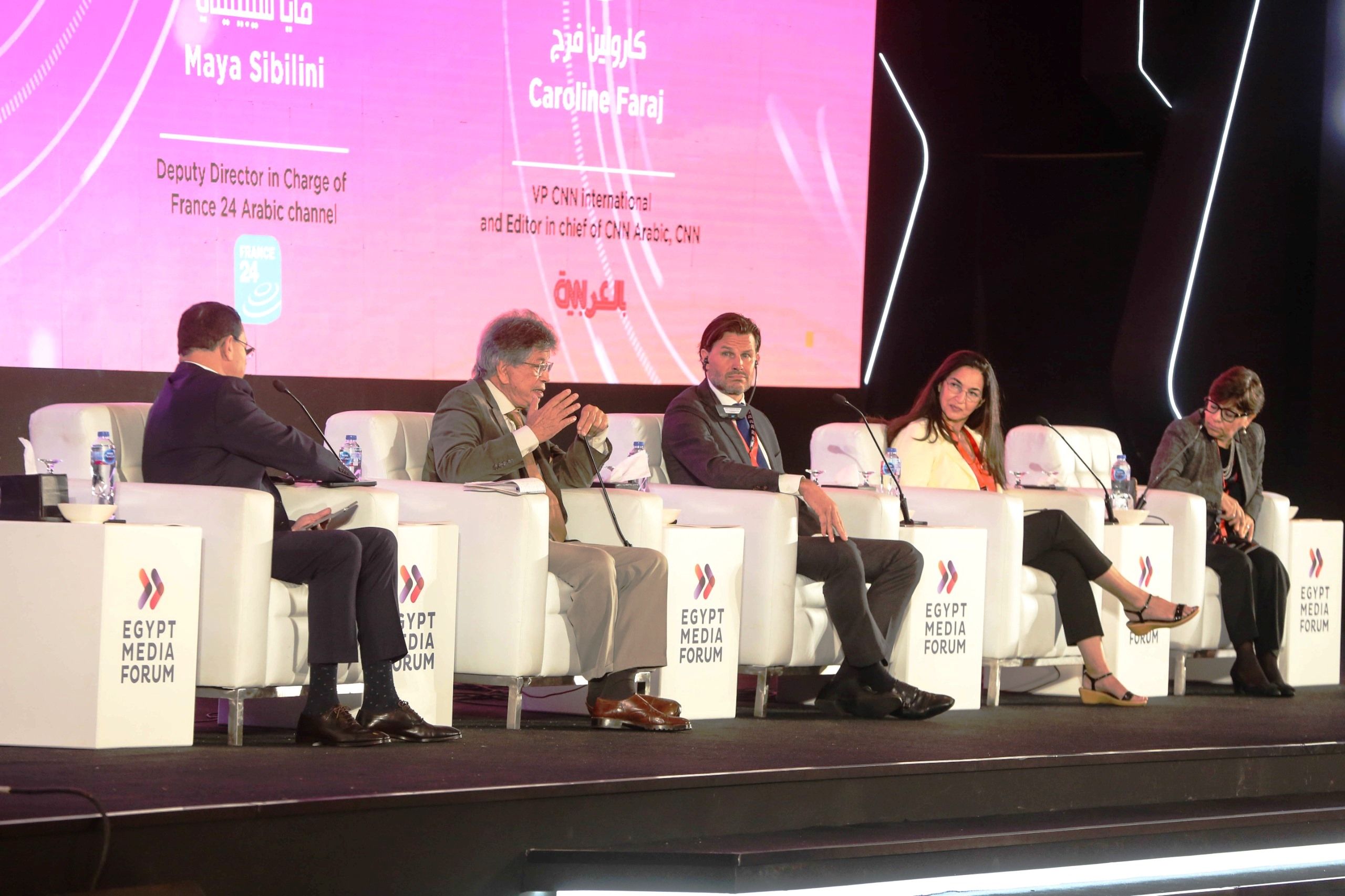 12103563-2662-4669-83f3-60eb1788171a