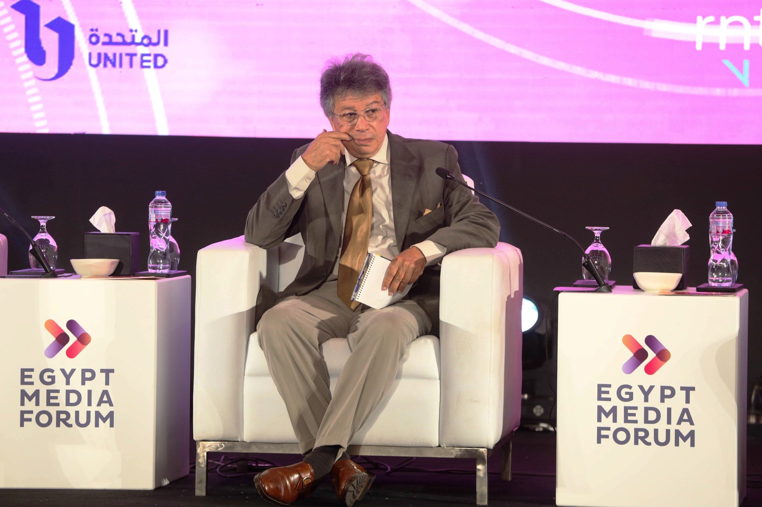 b6051cf5-ac5e-4764-a0b1-69af4de6123f