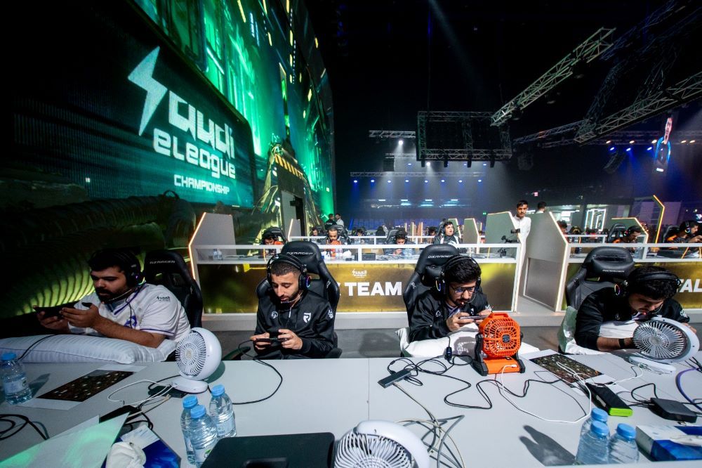 من الدوري السعودي للرياضات الإلكترونية. (وكالات)