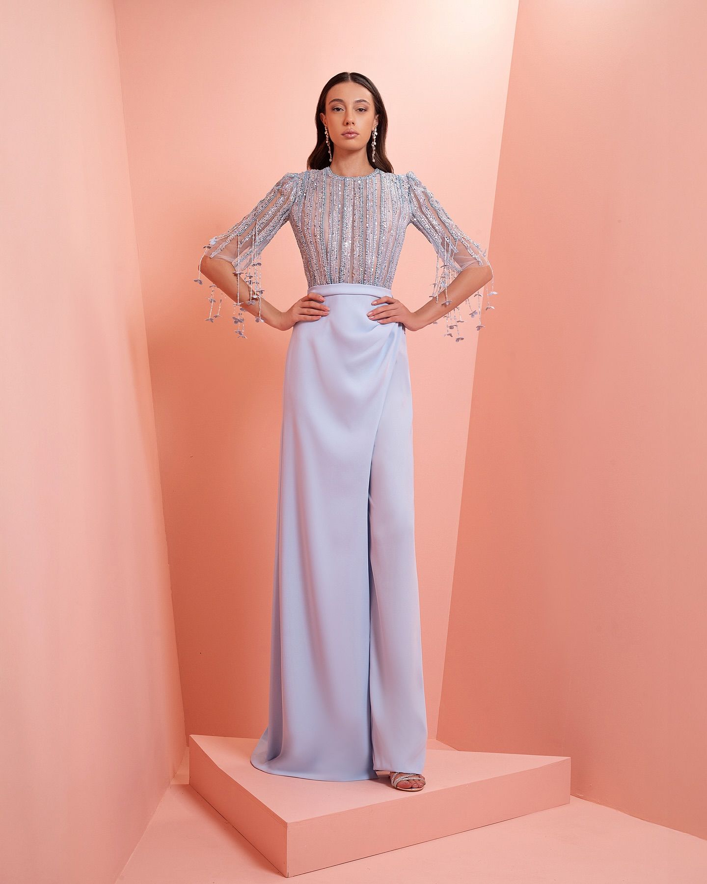 من مجموعة الأزياء الجاهزة للمصمّم زياد نكد لربيع وصيف 2026 (إنستغرام)