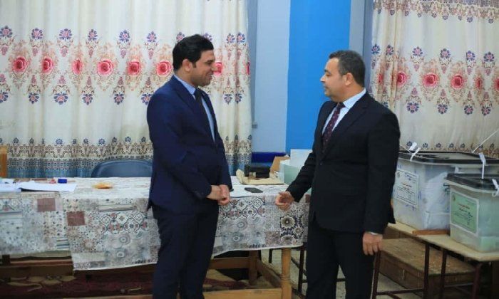 قبل غلق باب التصويت.. نائب محافظ سوهاج يتفقد عددًا من مقار اللجان الانتخابية