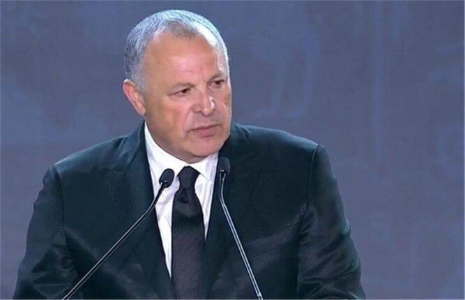 الزمالك يصعّد ضد زيزو: شكوى جديدة إلى هاني أبو ريدة لمعاقبته بعد تصرفه في السوبر المصري الزمالك يصعّد ضد زيزو: شكوى جديدة إلى هاني أبو ريدة لمعاقبته بعد تصرفه في السوبر المصري