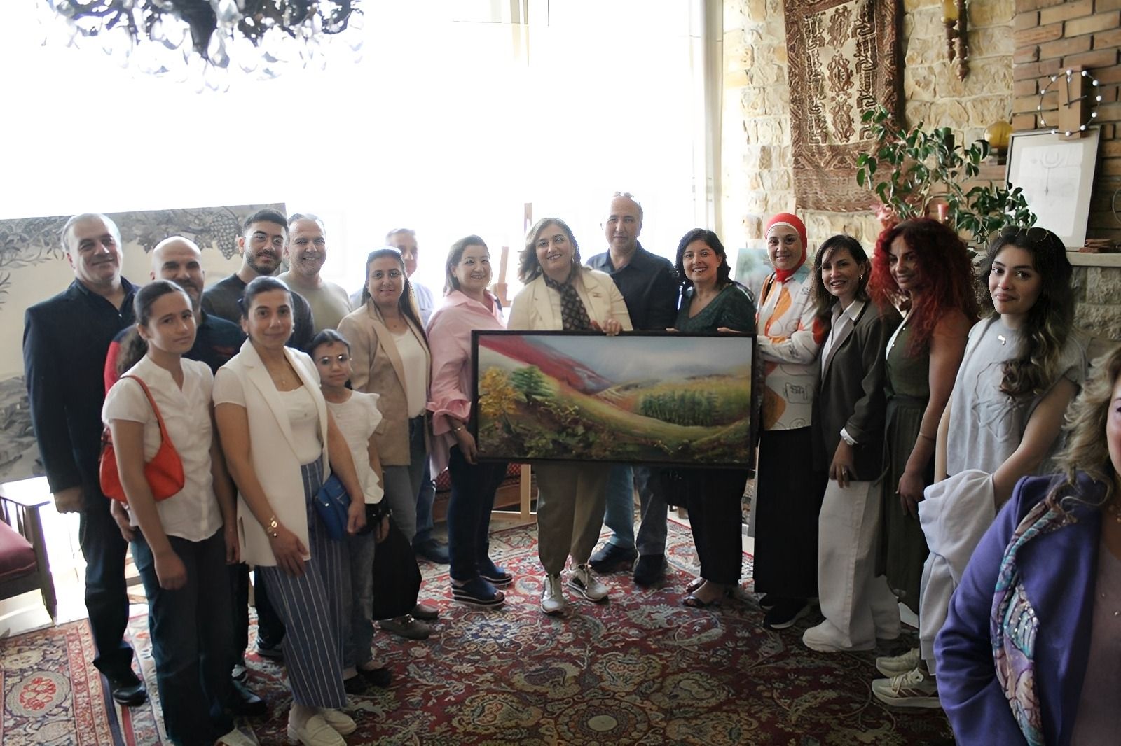 مواهب جديدة وحضور.