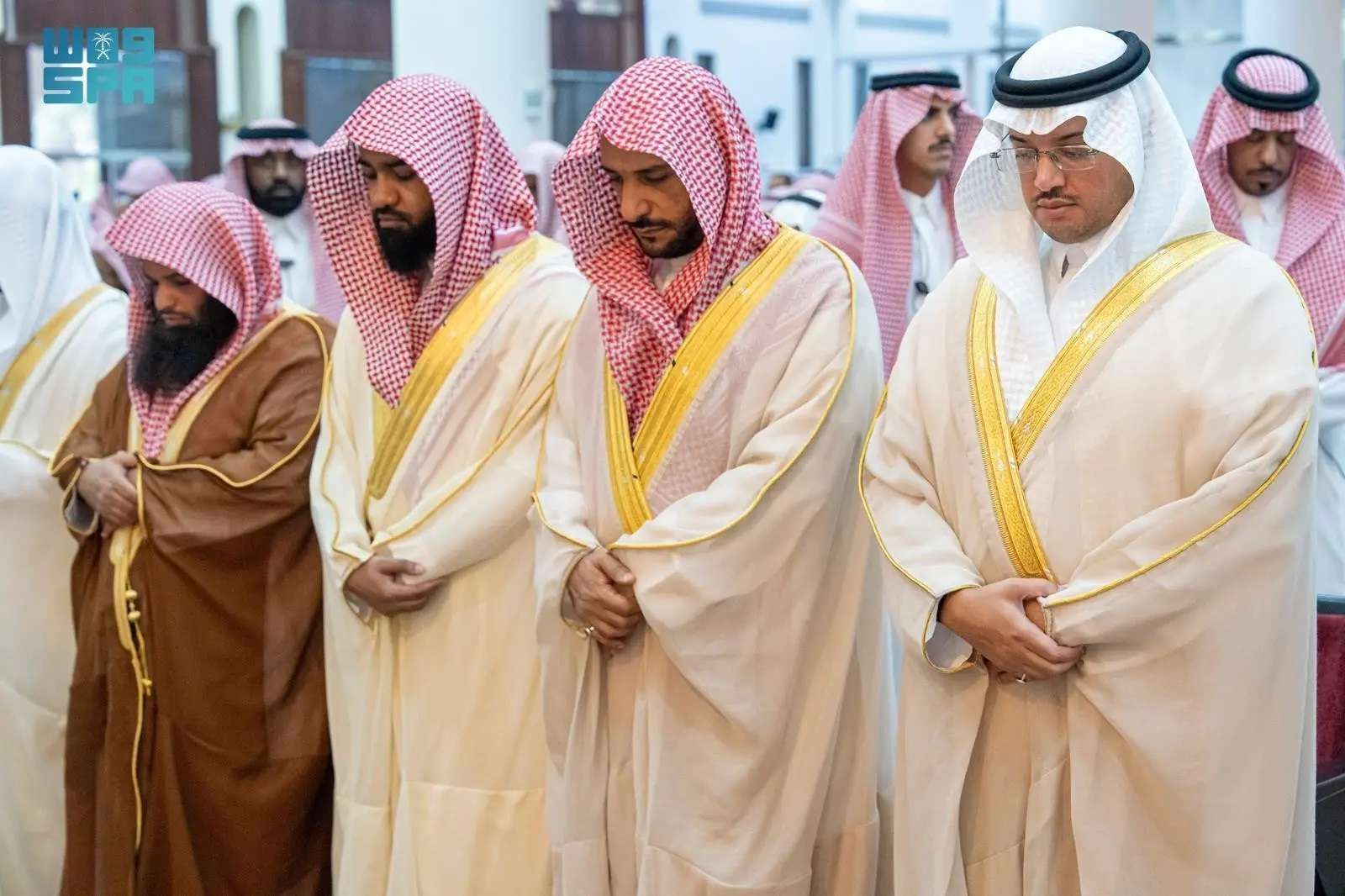 أمراء المملكة يؤدون اليوم صلاة الاستسقاء