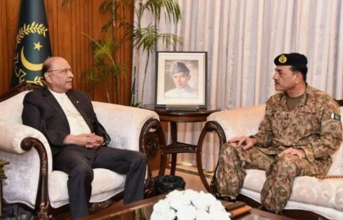 تعديل دستوري في باكستان يمنح حصانة مدى الحياة للرئيس وقائد الجيش تعديل دستوري في باكستان يمنح حصانة مدى الحياة للرئيس وقائد الجيش