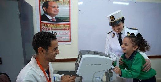 «سلامة عيونك».. الداخلية تطلق مبادرة لفحص طلاب المدارس بالمناطق الأكثر احتياجًا «سلامة عيونك».. الداخلية تطلق مبادرة لفحص طلاب المدارس بالمناطق الأكثر احتياجًا