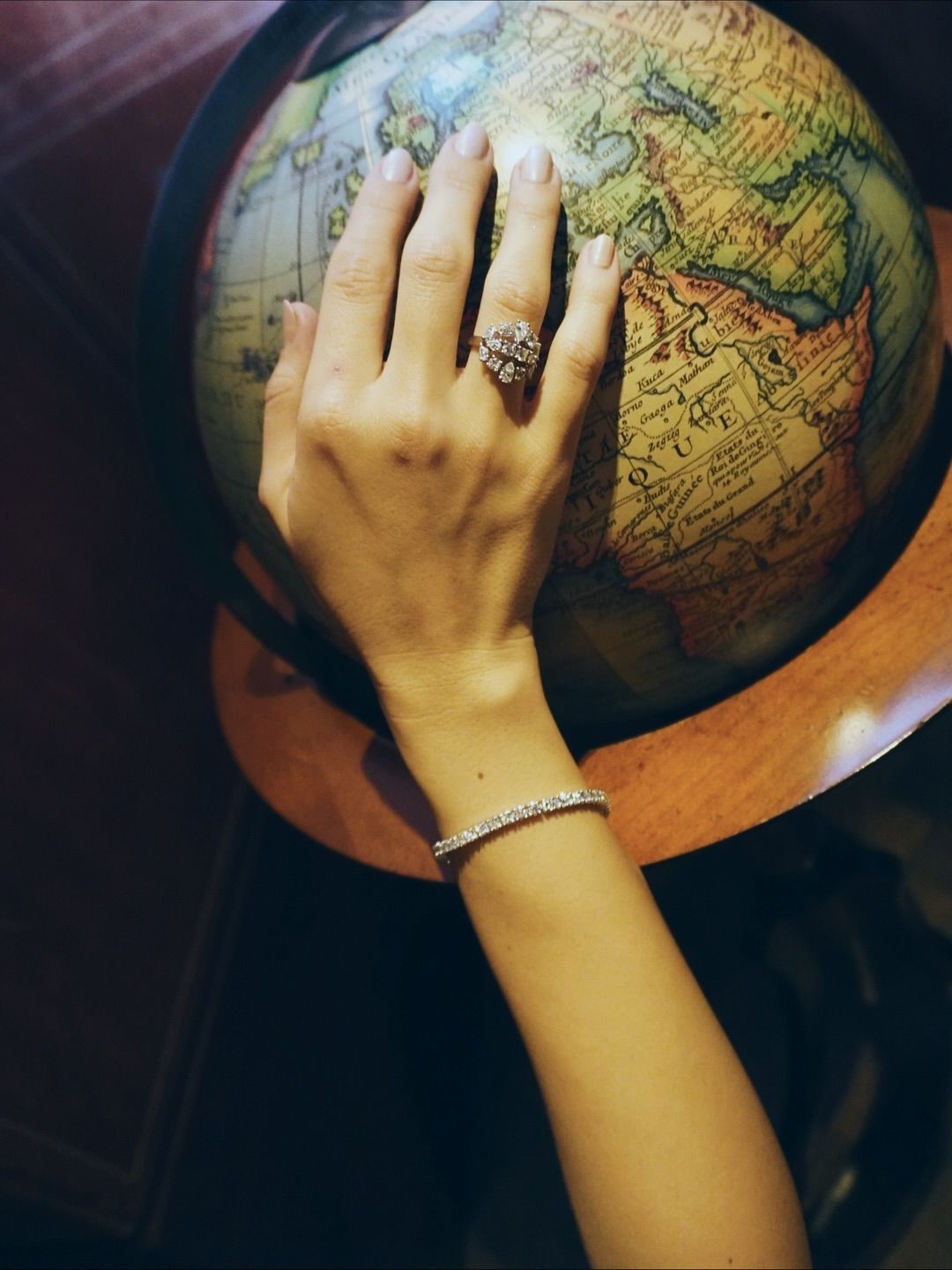 ستيفاني عطالله بمجوهرات Ahvi (إنستغرام)