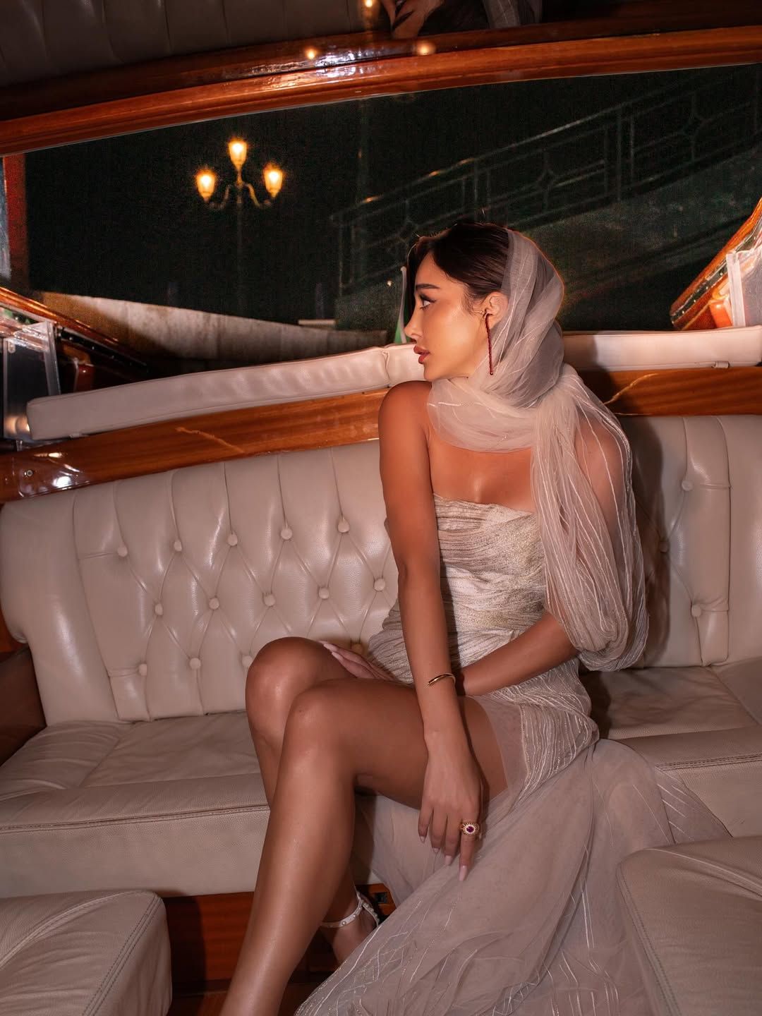 الوشاح الانيق على طريقة بسمة بوسيل (انستغرام)