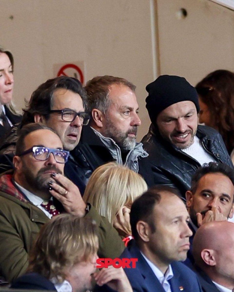 المدير الفني لفريق برشلونة، هانزي فليك. (وكالات)