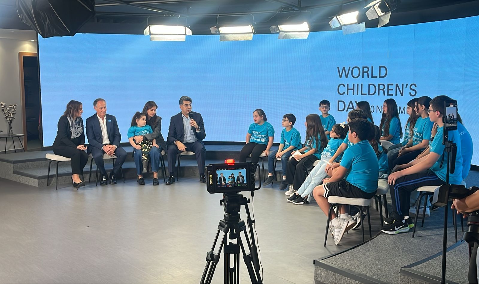 من الجلسة النقاشية في استديو النهار.