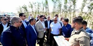وزير الإسكان يتفقد المشروعات السكنية والاستثمارية المتميزة في العلمين الجديدة - المصدر 24