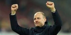 توروب يحاضر لاعبي الأهلي قبل التحرك إلى ملعب نهائي البطولة السوبر أمام الزمالك - المصدر 24