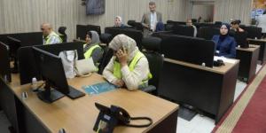 من مركز السيطرة.. محافظ أسيوط يتابع سير عملية التصويت في انتخابات مجلس النواب 2025 - المصدر 24