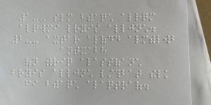 انتخابات النواب 2025.. بطاقات انتخابية بلغة برايل لتسهيل تصويت ذوي الإعاقة البصرية - المصدر 24