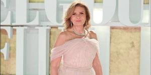 فرنسا تمنح يسرا وسام «جوقة الشرف» تكريما لمشوارها الفني - المصدر 24