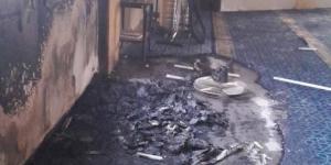 «بعد كتابة شعارات معادية للعرب على جدرانه».. مستوطنون إسرائيليون يحرقون مسجداً وسط الضفة الغربية|صور - المصدر 24