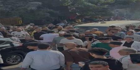 انتهاء مراسم الجنازة.. نجوم الفن في وداع إسماعيل الليثي من مسجد ناصر - المصدر 24