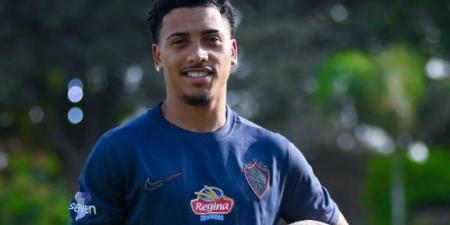 خوان بيزيرا يعتذر عن عدم مصافحته لبعض المسؤولين على منصة التتويج - المصدر 24