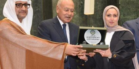 الجامعة العربية تكرم الكويتية شيخة سعيدان كأفضل اختصاصي وفني في المؤسسات الأرشيفية العربية - المصدر 24