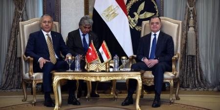 وزير الداخلية يستقبل نظيره التركي لبحث القضايا الأمنية والإقليمية المشتركة - المصدر 24