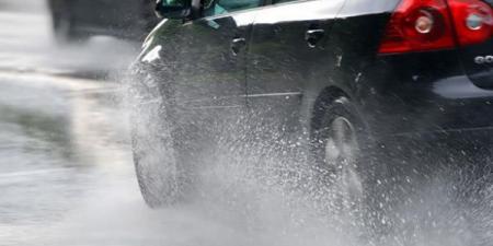 الأمن العام يُحذّر السائقين من خطر الانزلاقات مع بدء تساقط الأمطار #عاجل - المصدر 24