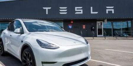 تسلا تستدعي 10.500 نظام بطارية Powerwall 2 بسبب خطر الحريق - المصدر 24