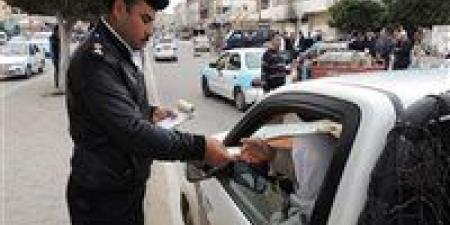 خلال يوم.. الداخلية تكشف عن حصيلة المخالفات المرورية على الطرق والمحاور - المصدر 24