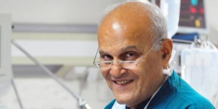 مجدى يعقوب: عودة السعادة لطفل أكبر نجاح وهدفى مساعدة الناس في كل مكان - المصدر 24