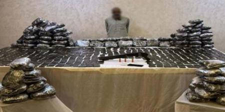 بضاعة بـ69 مليون جنيه.. مصرع 3 تجار مخدرات فى مواجهة مع الشرطة بالصعيد - المصدر 24