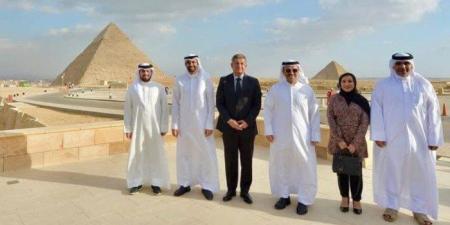وزير الإعلام البحريني يزور الأهرامات والمتحف المصري الكبير - المصدر 24