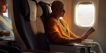 أيهما أفضل؟ مقارنة بين مقاعد الدرجة الاقتصادية والممتازة - المصدر 24