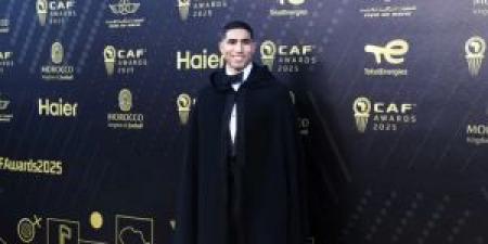 المغربي أشرف حكيمي يتوج بجائزة أفضل لاعب إفريقي - المصدر 24