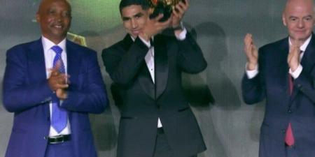 جوائز الكاف 2025.. أشرف حكيمي يحصد جائزة أفضل لاعب في إفريقيا - المصدر 24