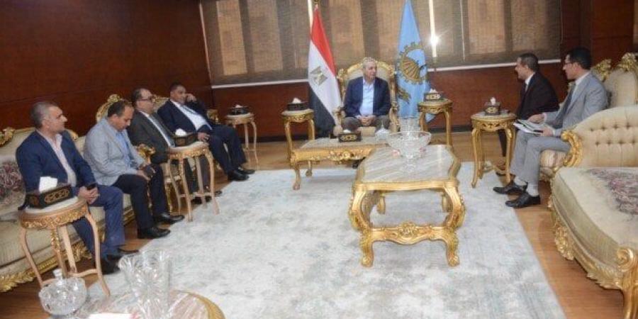 محافظ الغربية: دعم الفلاح أولوية.. ونسعى لتعميم الميكنة الحديثة لخدمة الزراعة بالمحافظة - المصدر 24