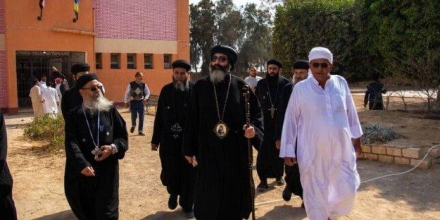 أسقف برج العرب والعامرية يُدلي بصوته في انتخابات مجلس النواب 2025 - المصدر 24