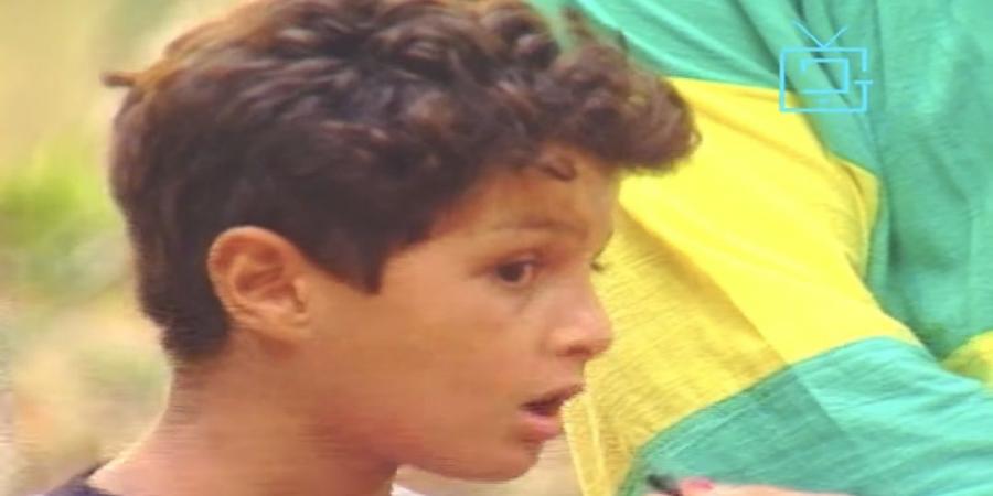 والدي ممثل مش بطال.. لقاء نادر لـ أحمد الفيشاوي في عمر 10 سنوات - المصدر 24