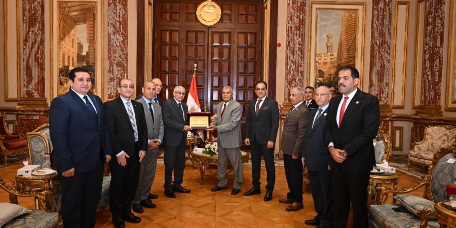 رئيس الشيوخ يستقبل رئيس محكمة الاستئناف للتهنئة بمنصبه الجديد - المصدر 24