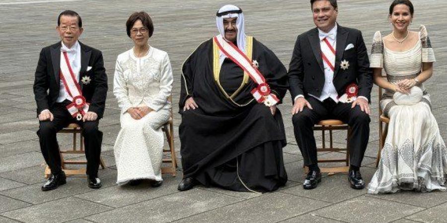 إمبراطور اليابان يقلد سمو الشيخ ناصر المحمد "الوشاح الأكبر لوسام الشمس المشرقة" - المصدر 24