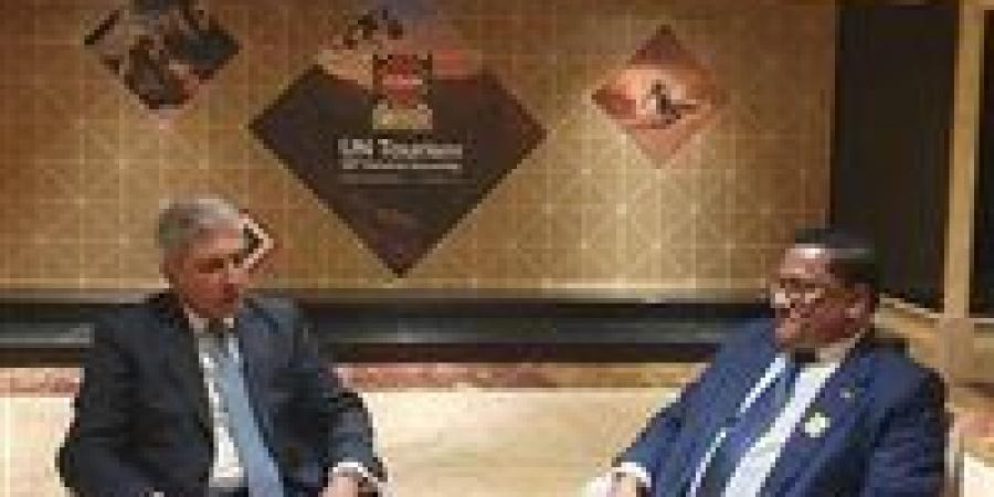 وزير السياحة والآثار يبحث تعزيز التعاون مع ألبانيا وسريلانكا - المصدر 24