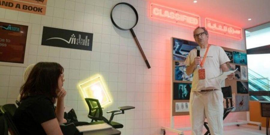 مات ويتن مؤلف مسلسل «د.هاوس» يكشف أسرار الكتابة الناجحة لجمهور الشارقة للكتاب - المصدر 24