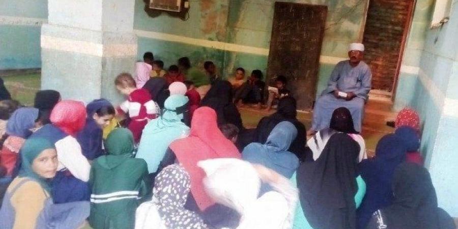 تمكين المرأة بالصعيد.. أسوان تواصل جلسات التوعية ومناهضة العنف ضمن «تنمية الأسرة المصرية» - المصدر 24