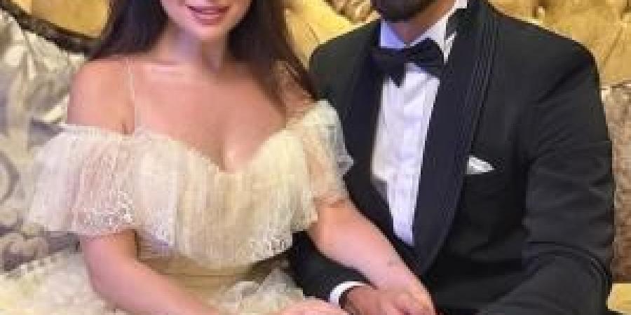 الفنانة المصرية مي عز الدين تعلن زواجها من مدرب لياقة بدنية - المصدر 24