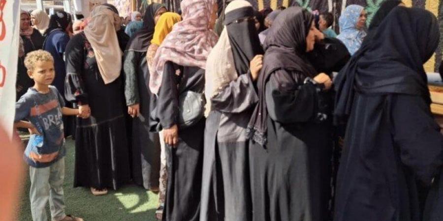 إقبال ملحوظ من السيدات على اللجان الانتخابية بمحافظة أسوان - المصدر 24