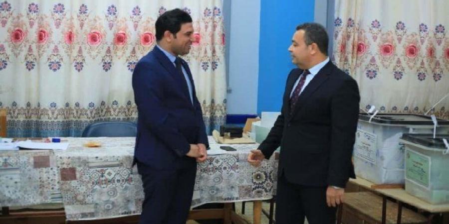 قبل غلق باب التصويت.. نائب محافظ سوهاج يتفقد عددًا من مقار اللجان الانتخابية - المصدر 24