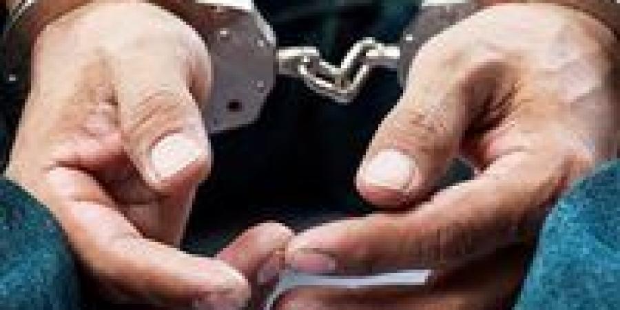 سبب سوء المعاملة.. القبض علي طالب اشعل النيران في منزل جده في سيدي سالم بكفرالشيخ - المصدر 24