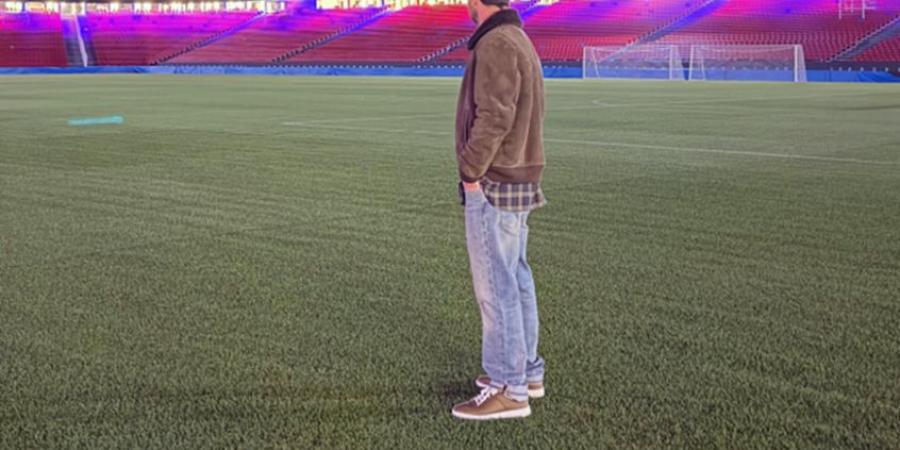 أول تعليق من رئيس برشلونة على زيارة ميسي لملعب "كامب نو" - المصدر 24