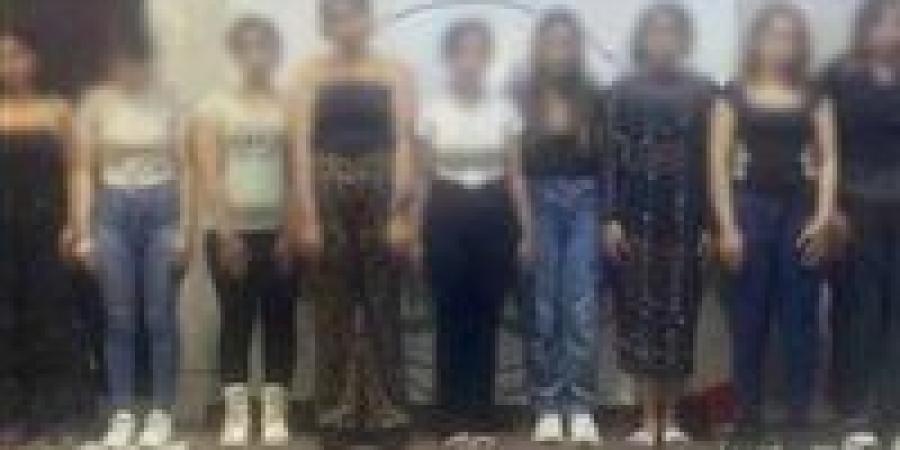 دستة منحرفات.. سقوط شبكة تديرها سيدة لتسهيل الأعمال المنافية للآداب عبر تطبيق إلكتروني - المصدر 24