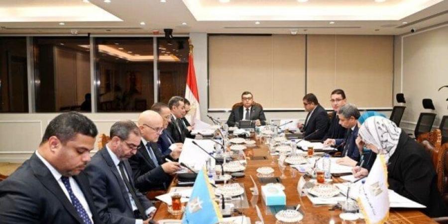 وزير الإسكان يترأس اجتماع مجلس إدارة الهيئة العامة للتنمية السياحية - المصدر 24