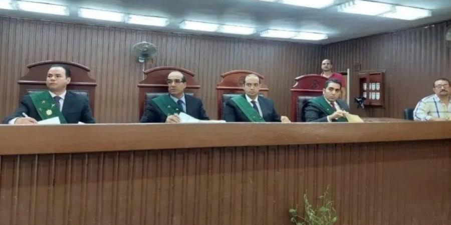 المشدد 10 سنوات لعاملين و 6 سنوات حداد لاتجارهما في المخدرات بشبرا الخيمة - المصدر 24