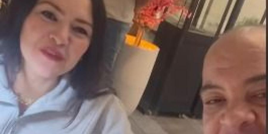 بعد 13 عام من ارتدائه.. منال عبد اللطيف تفاجئ الجمهور بخلع الحجاب - المصدر 24